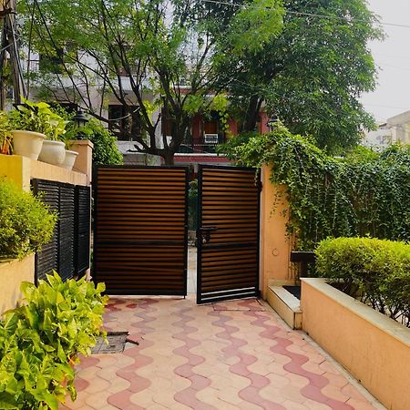 Bedchambers Serviced Apartments, Sector 40 Gurgaon Exterior foto